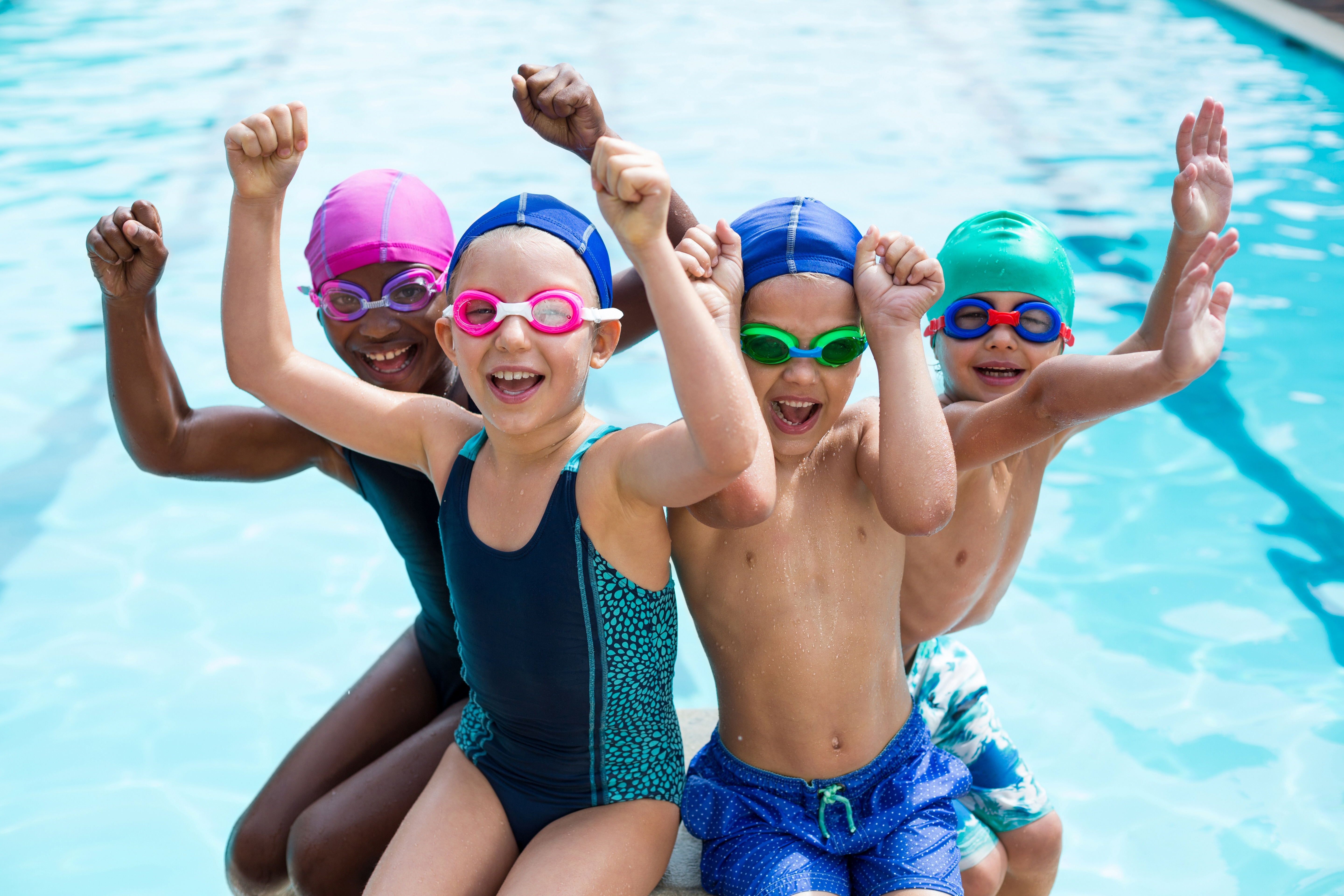 Kinder beim Schwimmen Schwimmen lernen in Leipzig
